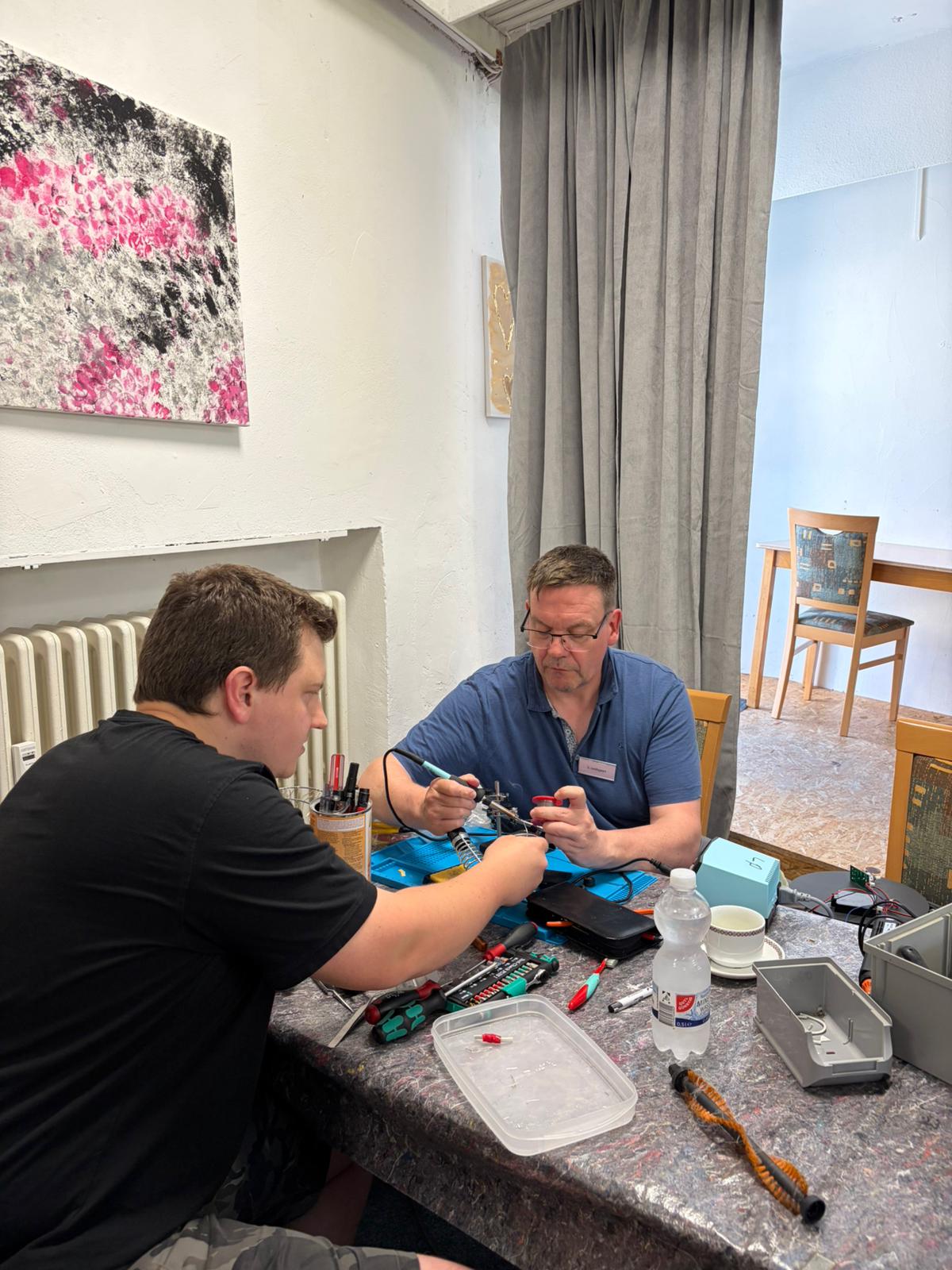 Repair-Café Atmosphäre